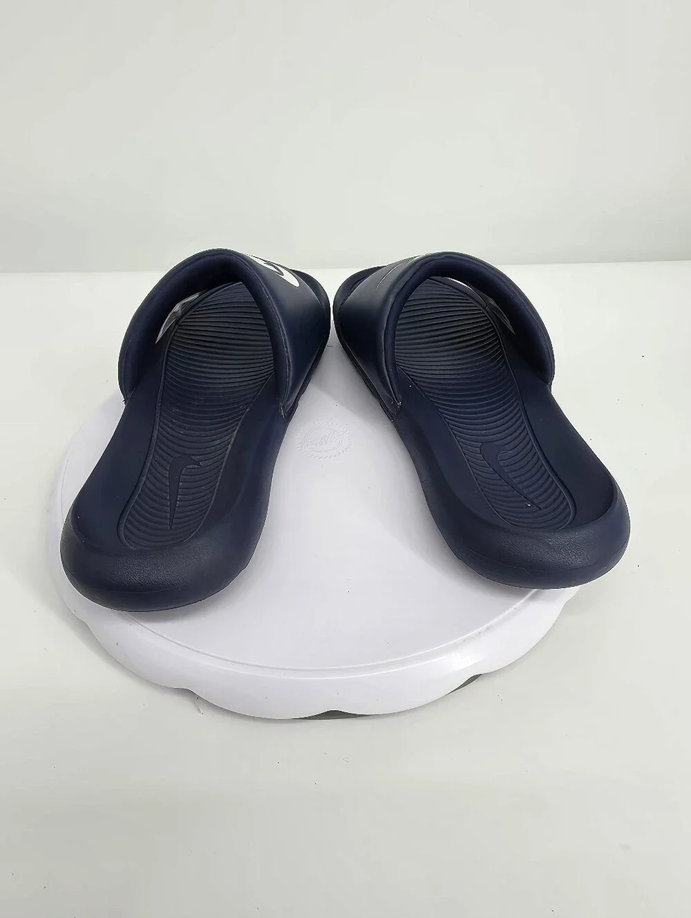 Nike Victori One Slides Men’s Size 9 Shoes Midnight Navy Blue White CN9675-401
